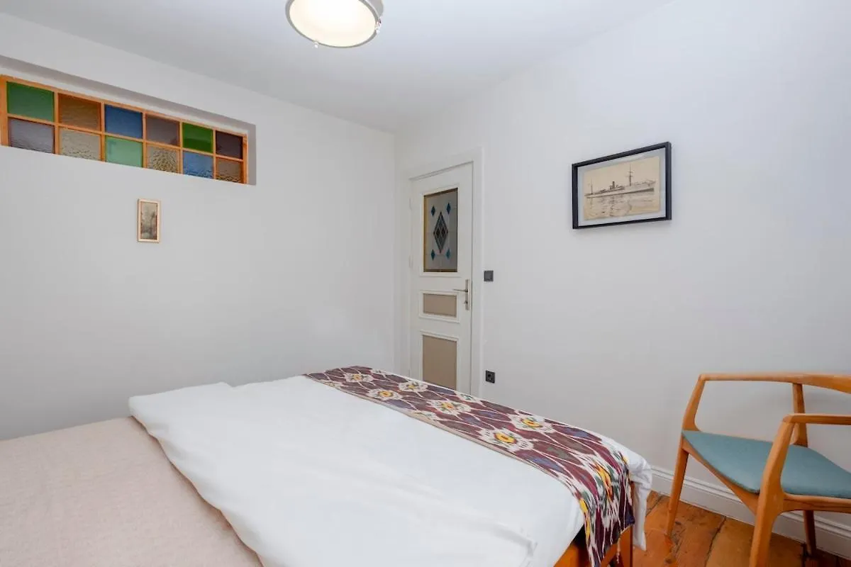 Cosy Apartment With Lofty Ceilings İstanbul Türkiye